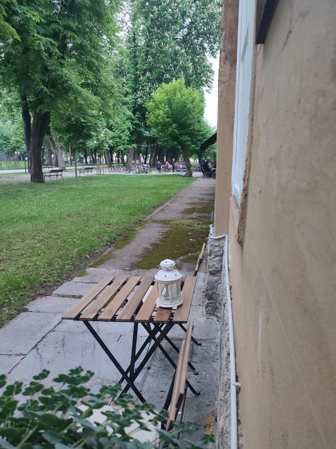 Apartman Dux 2 Карловаць Екстер'єр фото