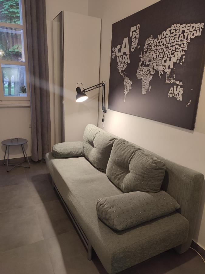 Apartman Dux 2 Карловаць Екстер'єр фото